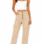 PANTALÓN CARGO BEIGE DE TIRO ALTO CON BOTONADURA pantalon boton muj
