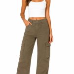 pantalon verde bolsillos