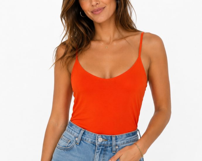 CAMISETA DE TIRANTES AJUSTADA NARANJA camiseta naranja